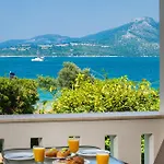 Rising Sun Seaside Apartment