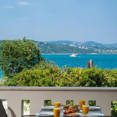 Apartment Rising Sun Seaside Nikiana